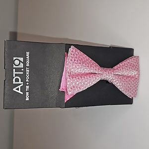 NWT Apt 9 pink bowtie and pocket square
